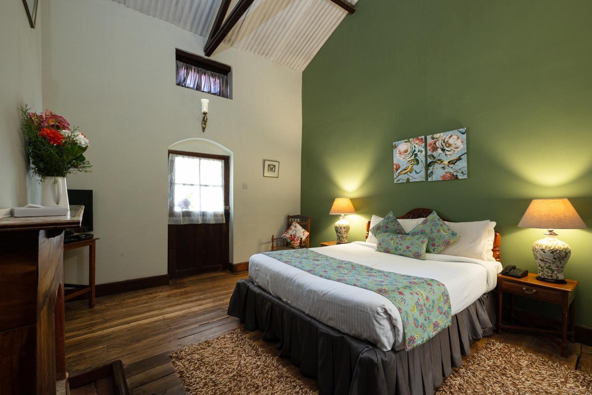 King'S Cliff Hotel Ооти Екстериор снимка
